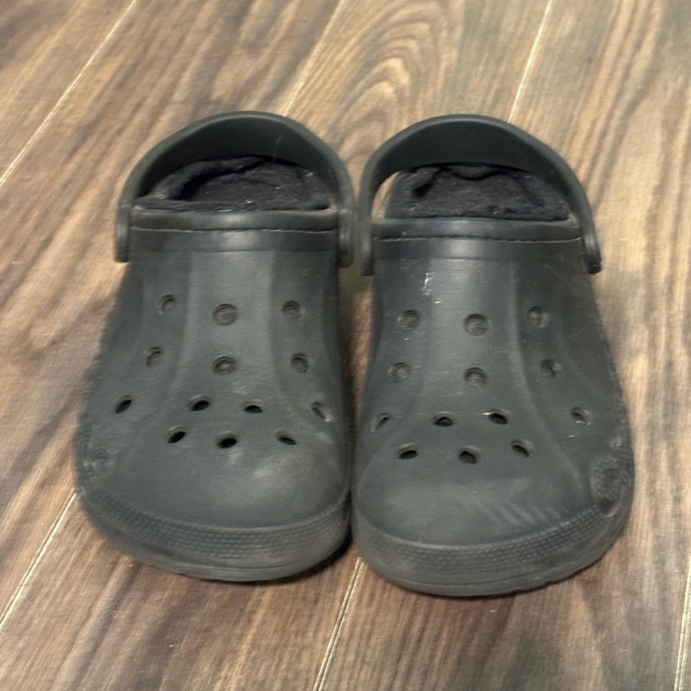 Baya Fleece Lined Clog Crocs - Picture 2 of 5
